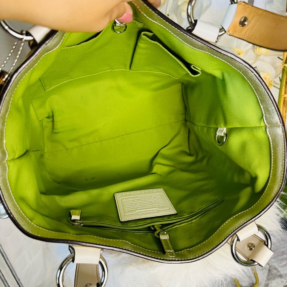 Coach Floral straw Tote Bag with matching wristlet - collectors piece - ENC - Picture 13 of 14